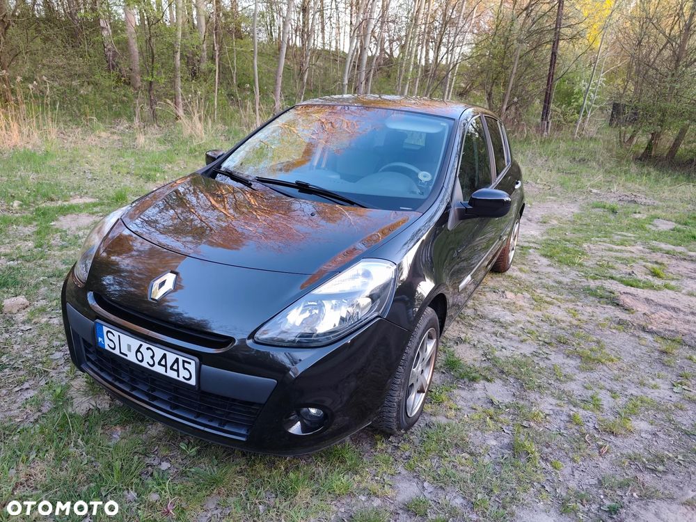 Renault Clio 1.2 16V Alize - 9