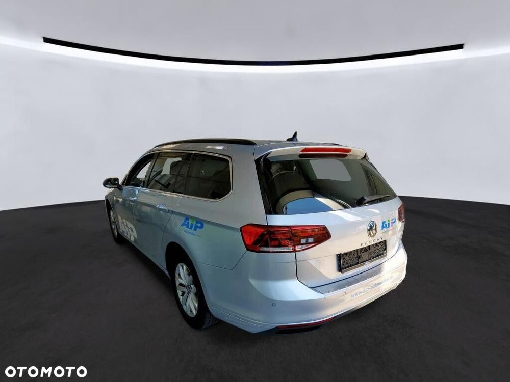 Volkswagen Passat - 3