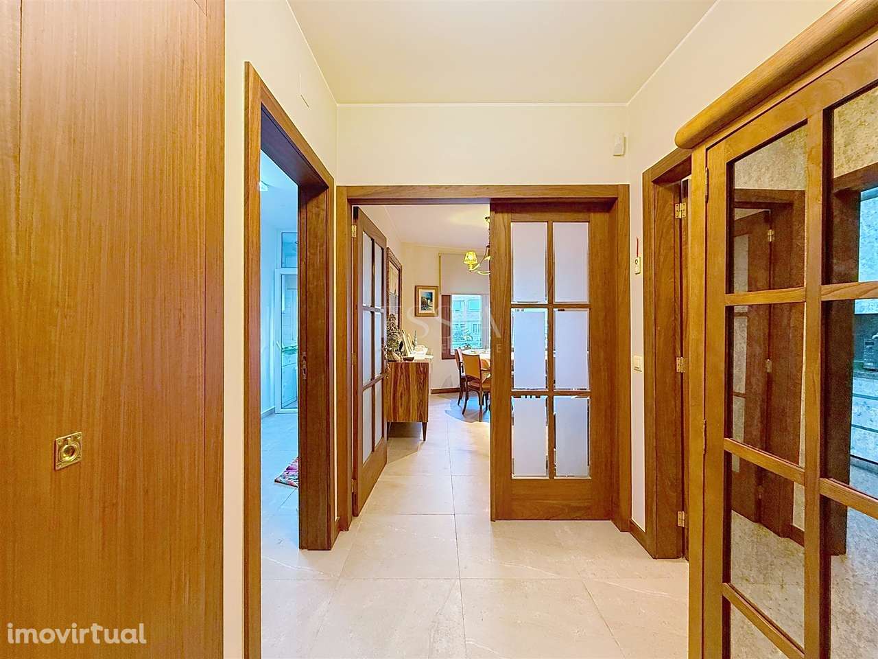 Apartamento T2 Remodelado no Arrábida Place com Garagem - Grande imagem: 4/14