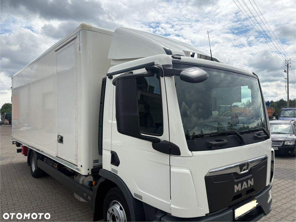 MAN TGL 12.220 / NOWY MODEL / 236.000km PRZEBIEGU /  KRÓTKI / DMC 12.000kg / EURO 6 / DO NAUKI JAZDY / NAUKA JAZDY / 250 - 12