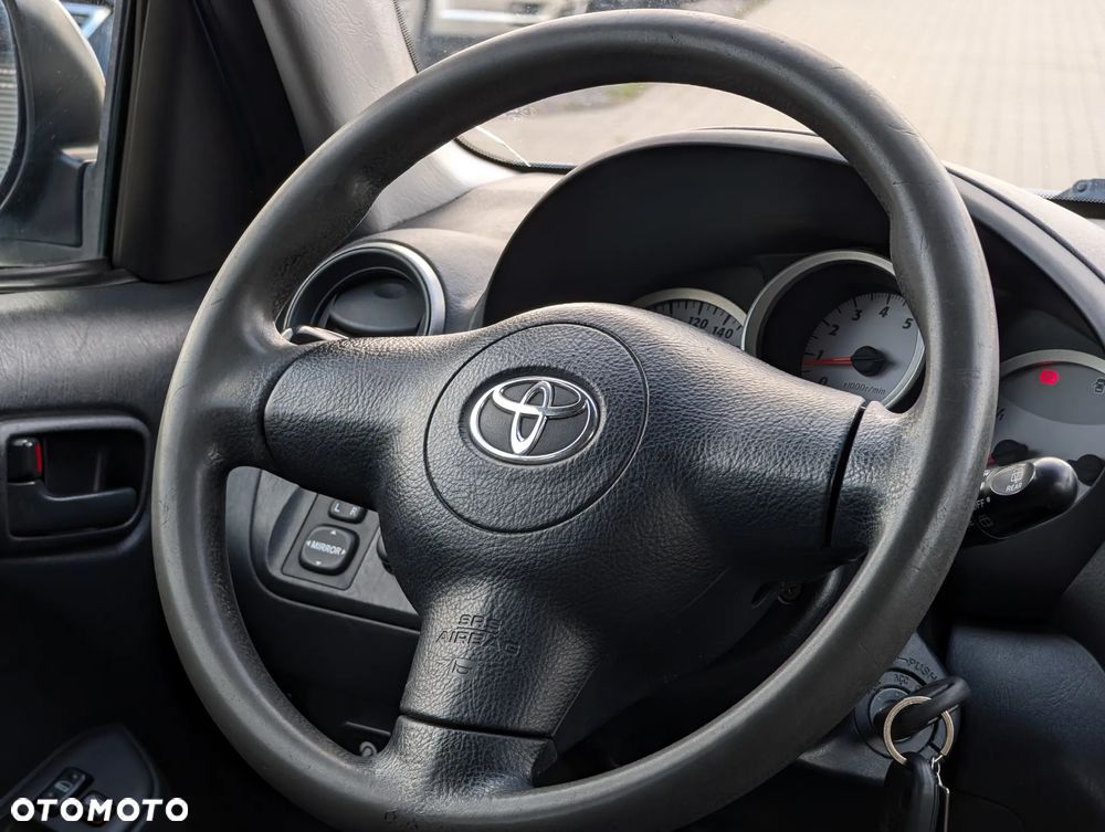 Toyota RAV4 4x2 - 29