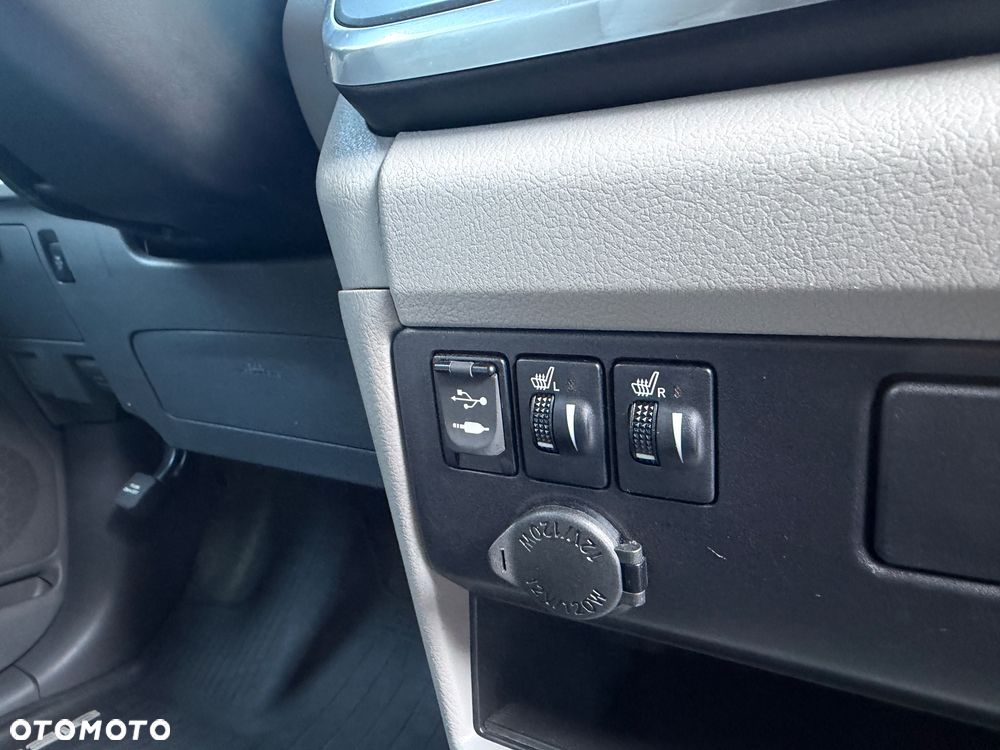 Toyota Sienna 3.5 V6 XLE AWD - 29
