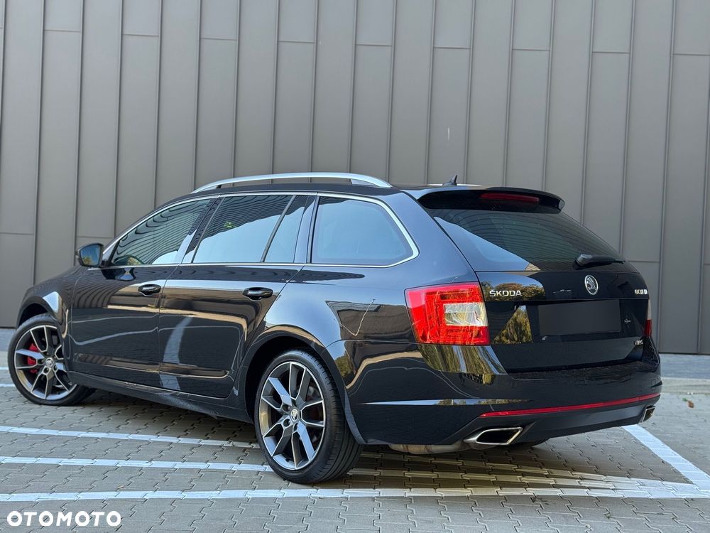 Skoda Octavia 2.0 TDI DSG RS - 12