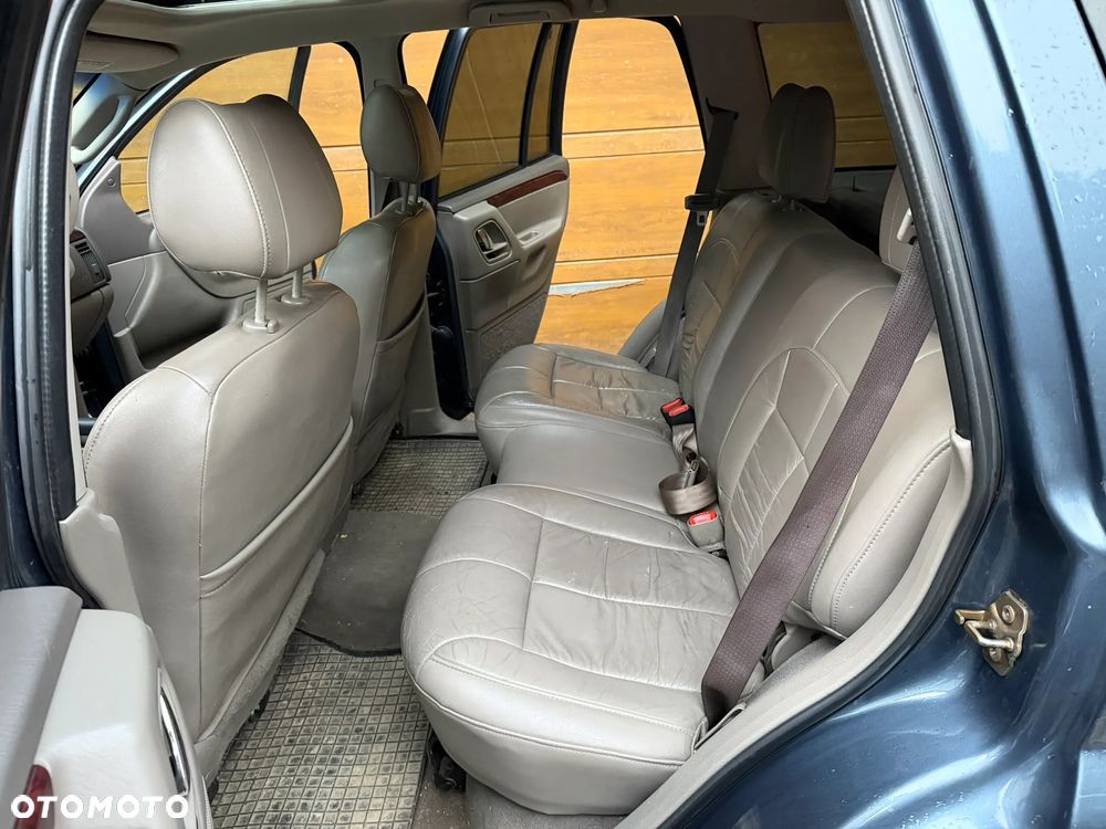 Jeep Grand Cherokee - 15