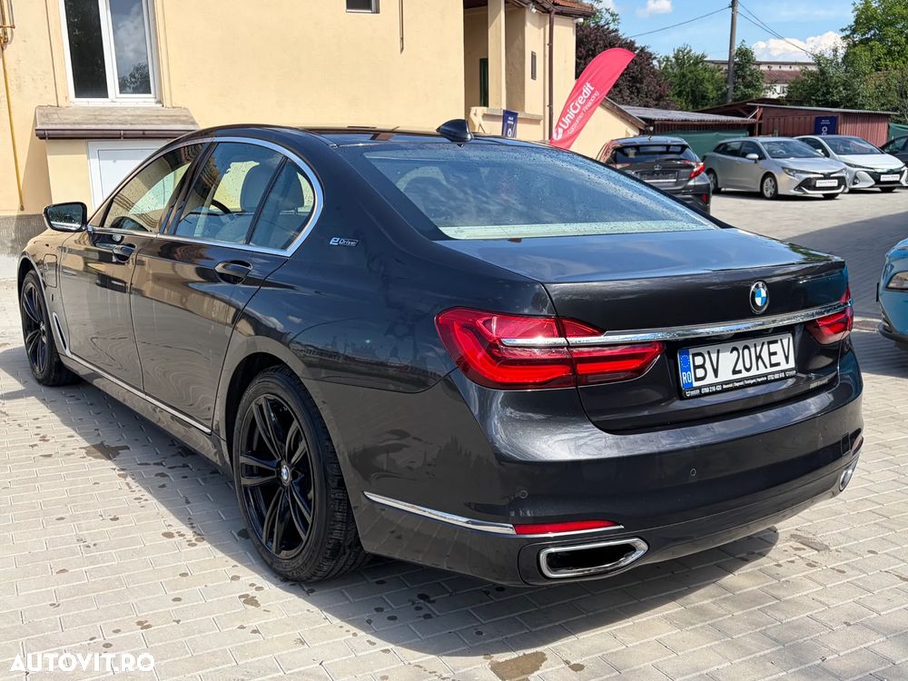 BMW Seria 7 - 18