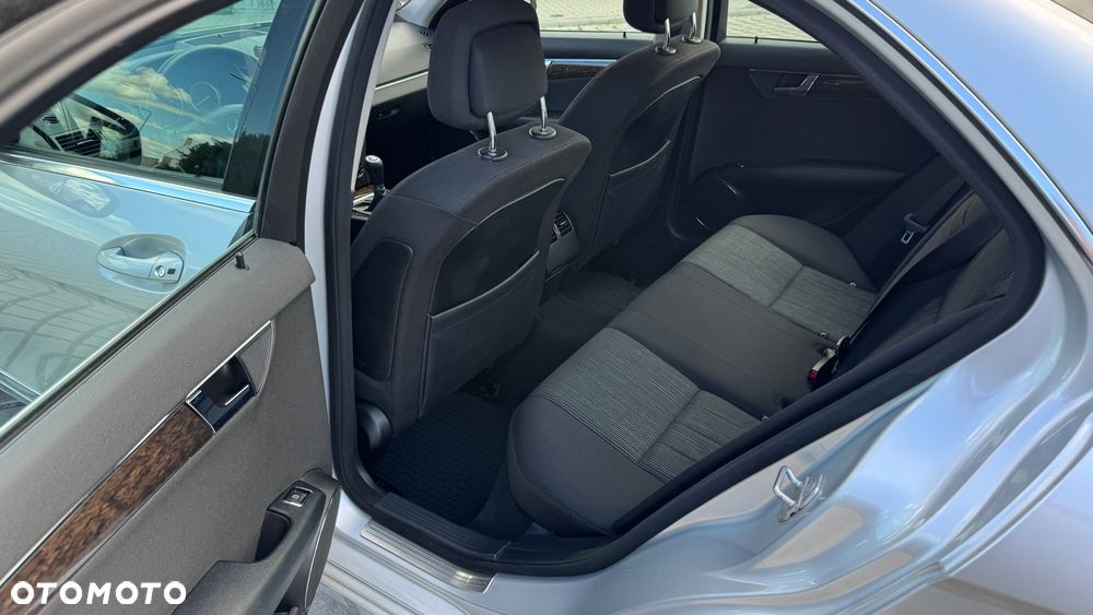 Mercedes-Benz Klasa C 200 Kompressor Elegance - 27