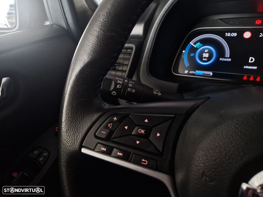 Nissan Leaf Acenta - 13