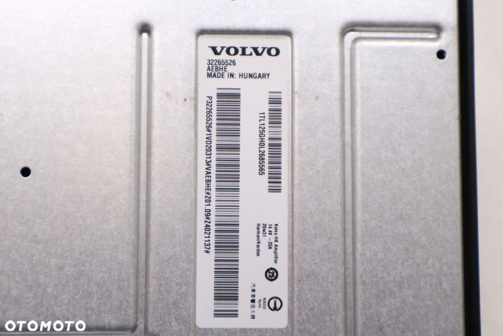 VOLVO XC40 WZMACNIACZ HARMAN/KARDON 32265526 - 6
