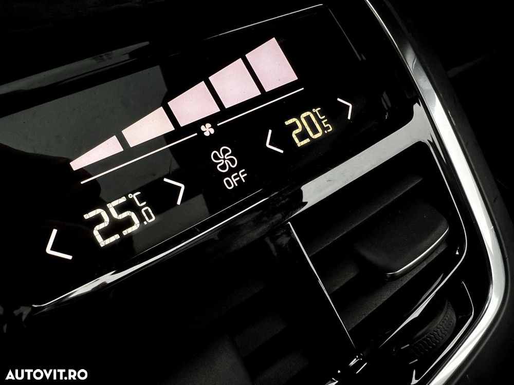 Volvo XC 90 - 26