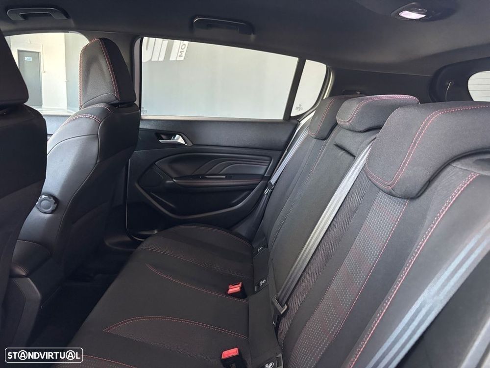 Peugeot 308 1.5 BlueHDi GT Line EAT8 - 23