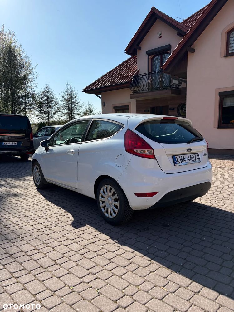 Ford Fiesta - 6