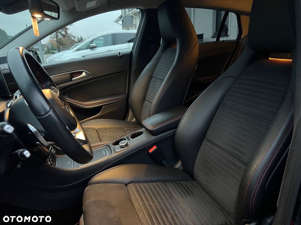 Mercedes-Benz CLA 200 7G-DCT AMG Line - 9