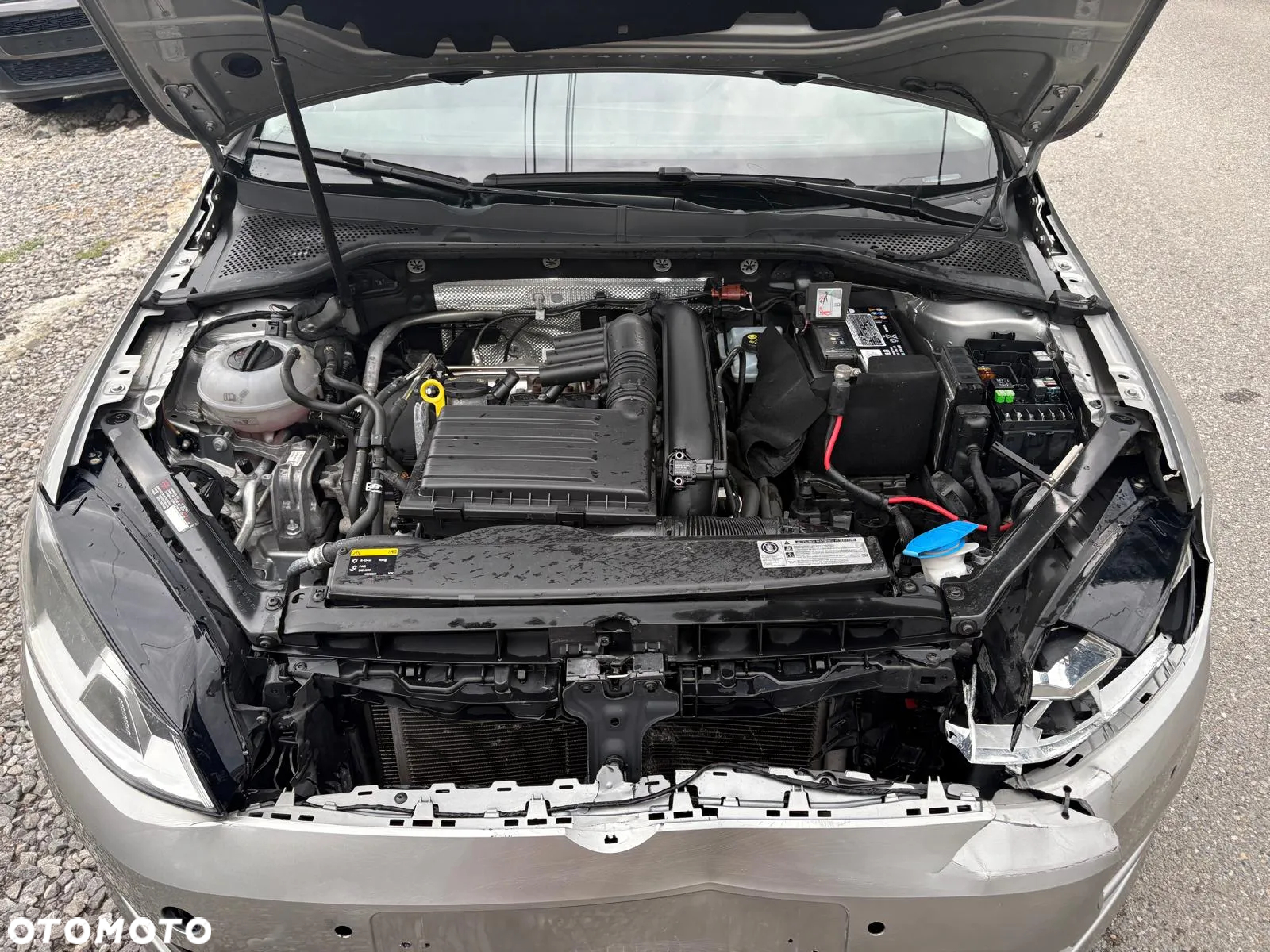 Volkswagen Golf 1.2 TSI BlueMotion Technology Comfortline - 23
