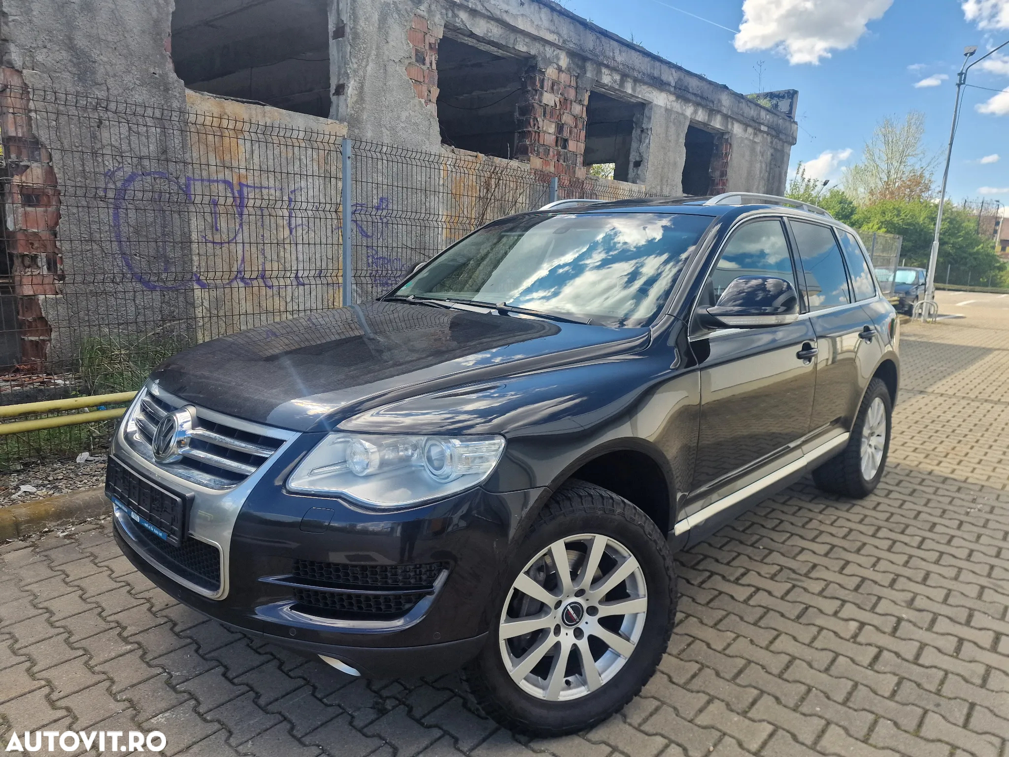 Volkswagen Touareg - 7