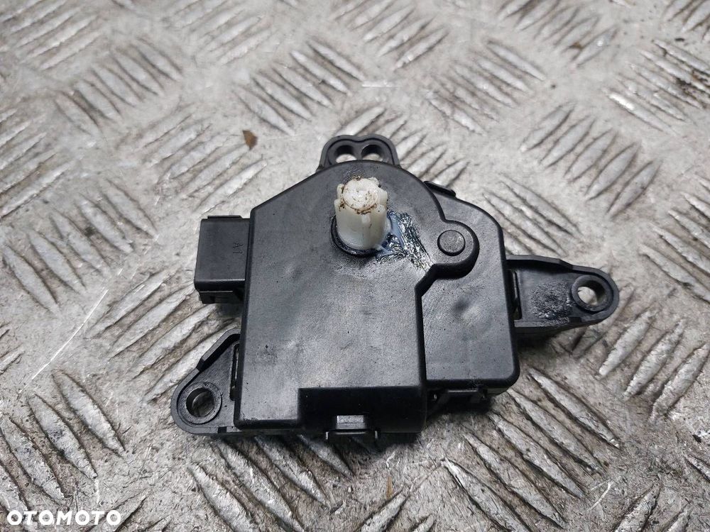 SILNICZEK NAGRZEWNICY KIA CEED II D267-EBABA01 - 1