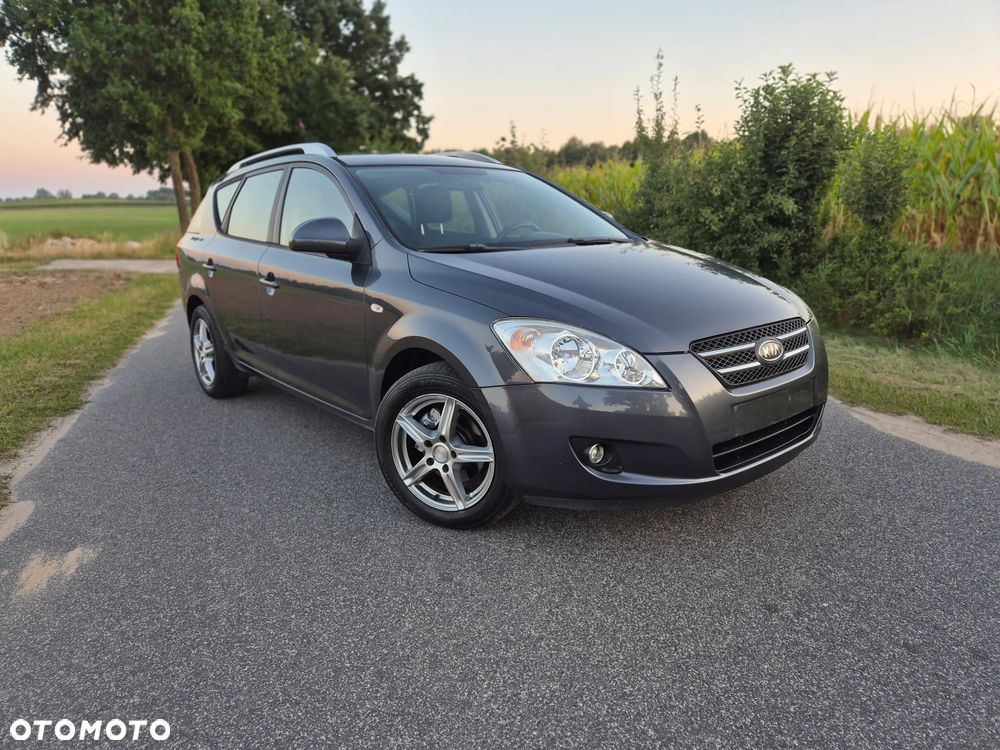 Kia Ceed - 3