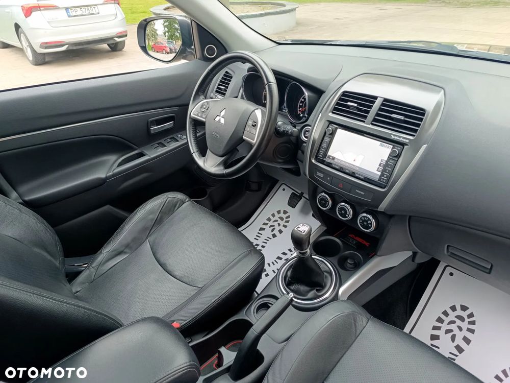 Mitsubishi ASX 1.8 DI-D 2WD Diamant Edition - 32