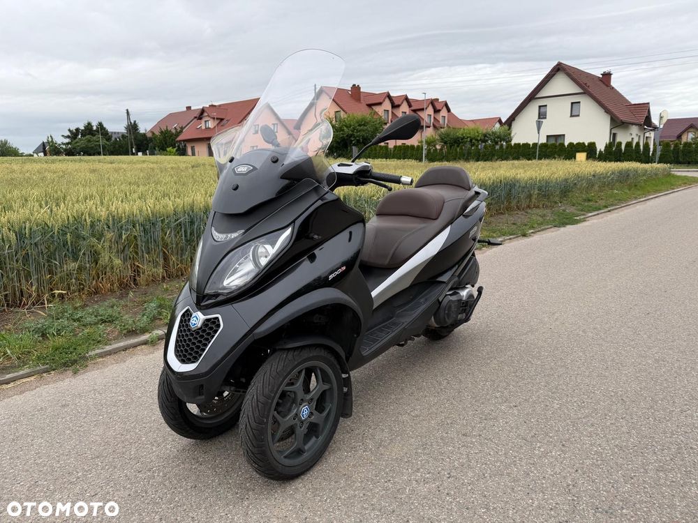 Piaggio MP-3 - 1