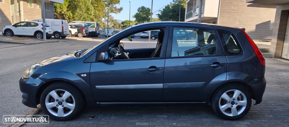 Ford Fiesta 1.25 Trend - 8