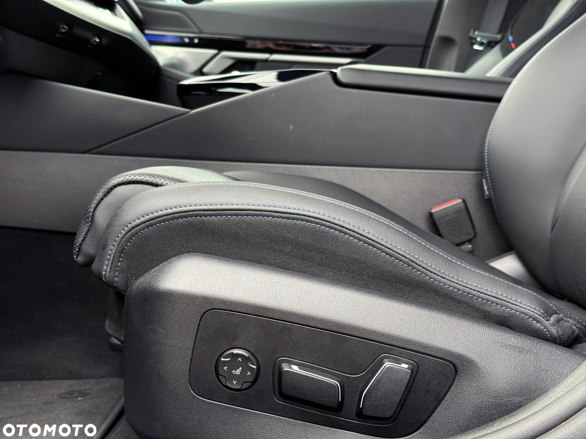 BMW Seria 5 - 23
