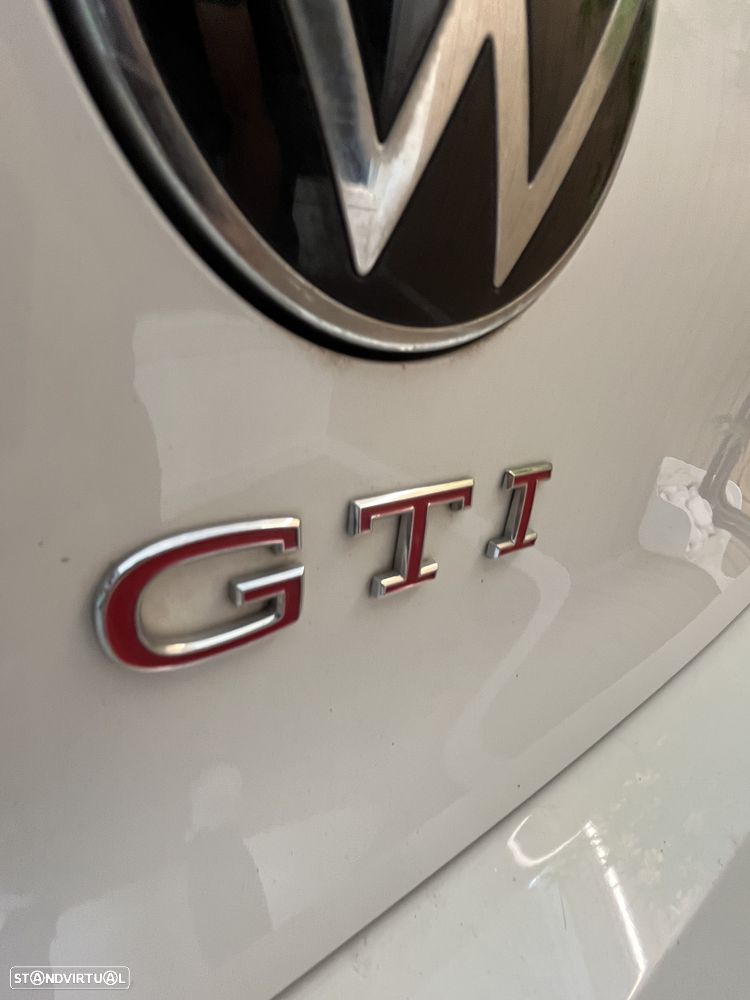 VW Golf 2.0 TSI GTI DSG - 51