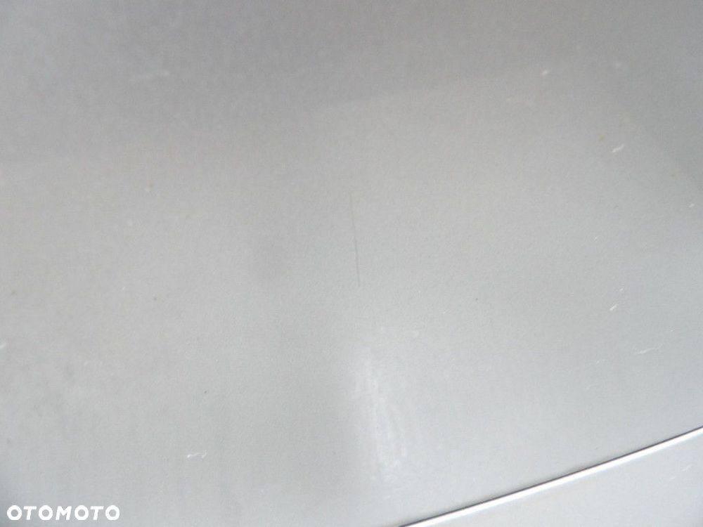 RENAULT CLIO 4 IV KOMBI TYLNA KLAPA TED69 - 2