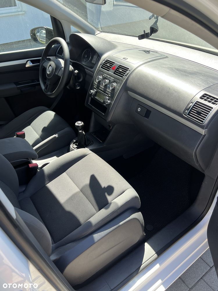 Volkswagen Touran - 7