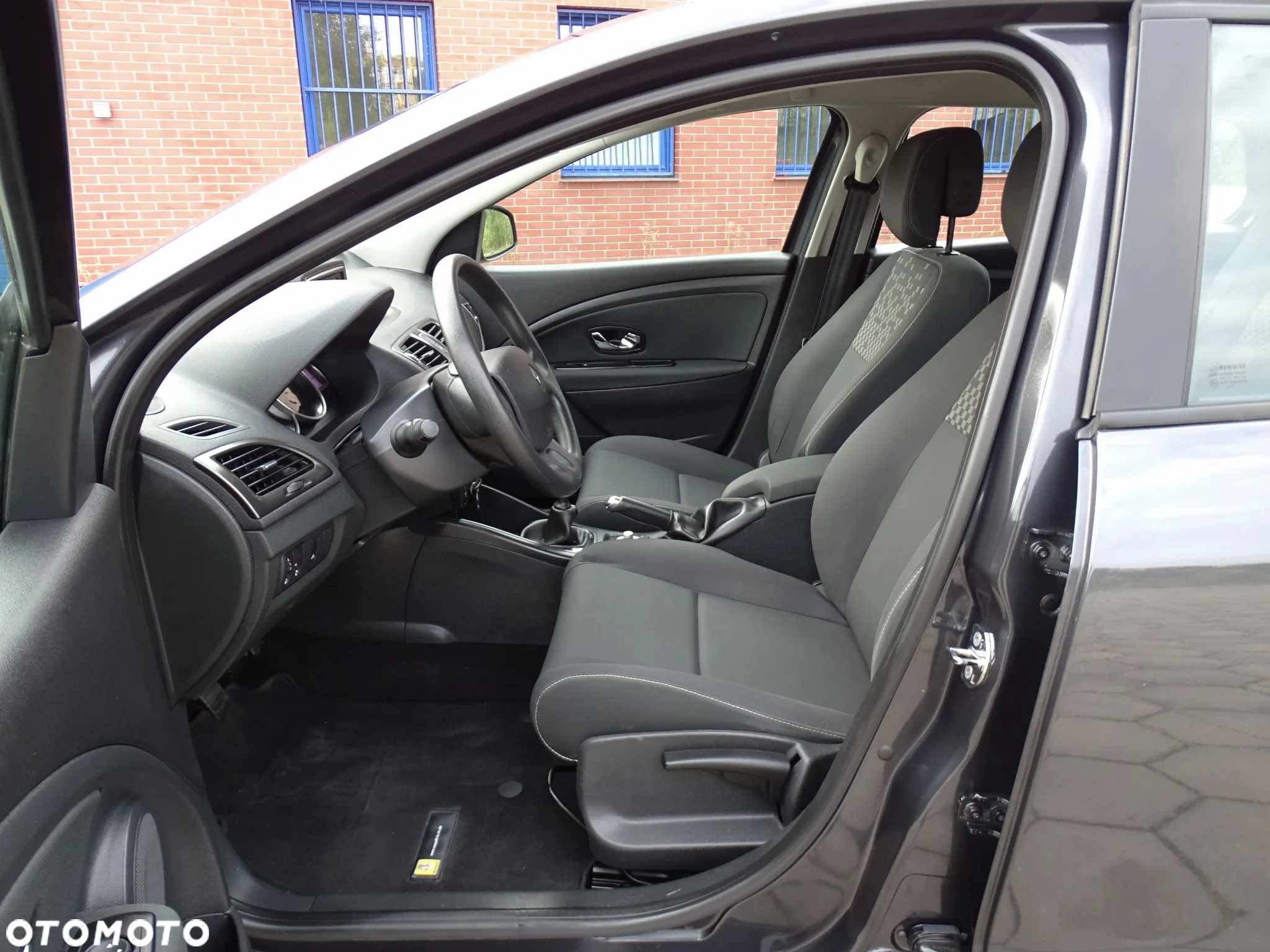 Renault Megane 1.5 dCi Dynamique - 7
