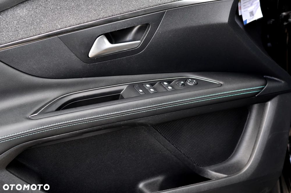 Peugeot 3008 BlueHDi 130 Stop & Start EAT8 Allure - 20