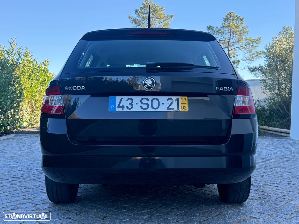 Skoda Fabia Break 1.0 Active - 10