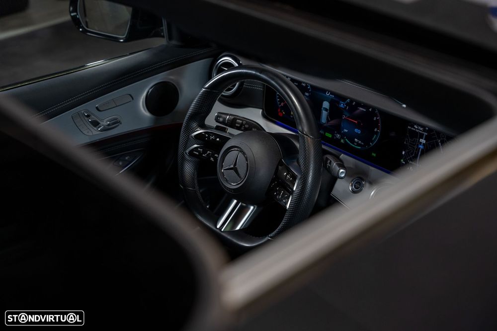 Mercedes-Benz E 300 de AMG Line 4Matic - 11