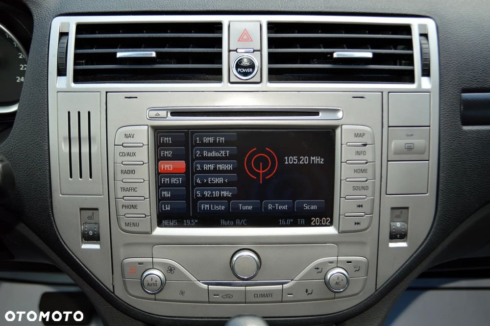Ford Kuga 2.0 TDCi 4x4 Titanium - 19