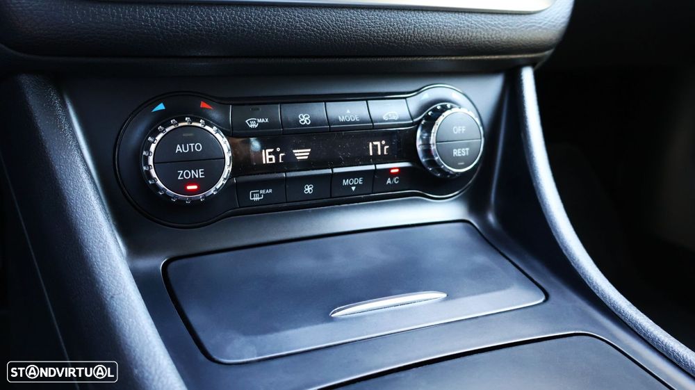 Mercedes-Benz GLA 220 d - 33