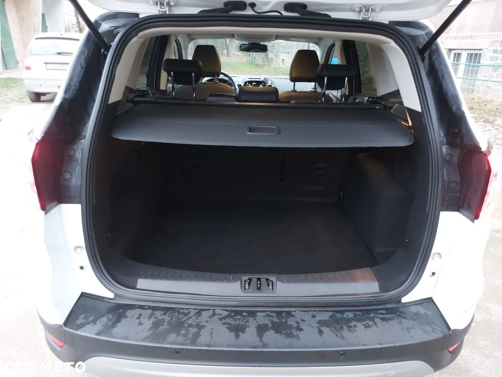 Ford Kuga 1.5 EcoBoost 2x4 Trend - 12