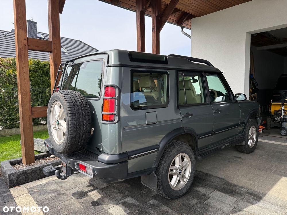 Land Rover Discovery - 4