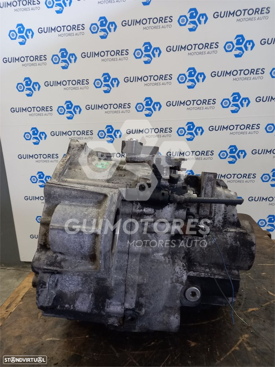CAIXA VELOCIDADES VOLKSWAGEN GOLF VI SPORTLINE 2.0TDI 140CV REF: KNS - MANUAL 6V - 2