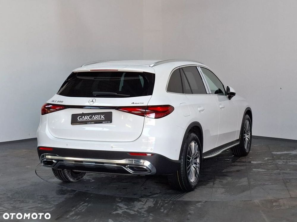 Mercedes-Benz GLC - 4