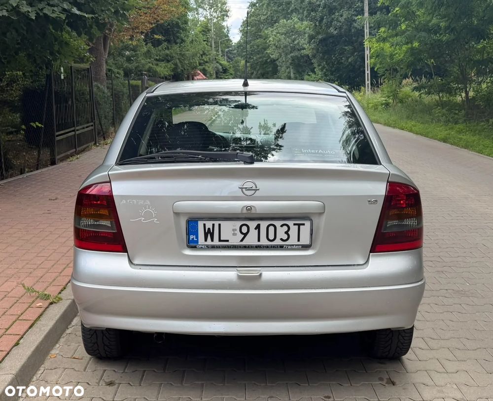 Opel Astra 1.6 Comfort - 10