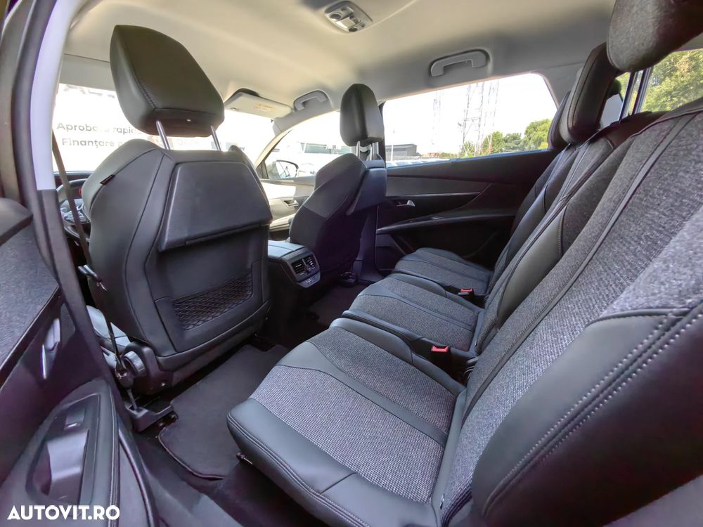 Peugeot 5008 PureTech 130 Stop & Start GPF EAT8 Allure Business-Paket - 18