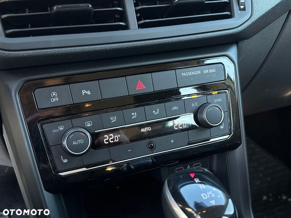 Volkswagen T-Cross - 16
