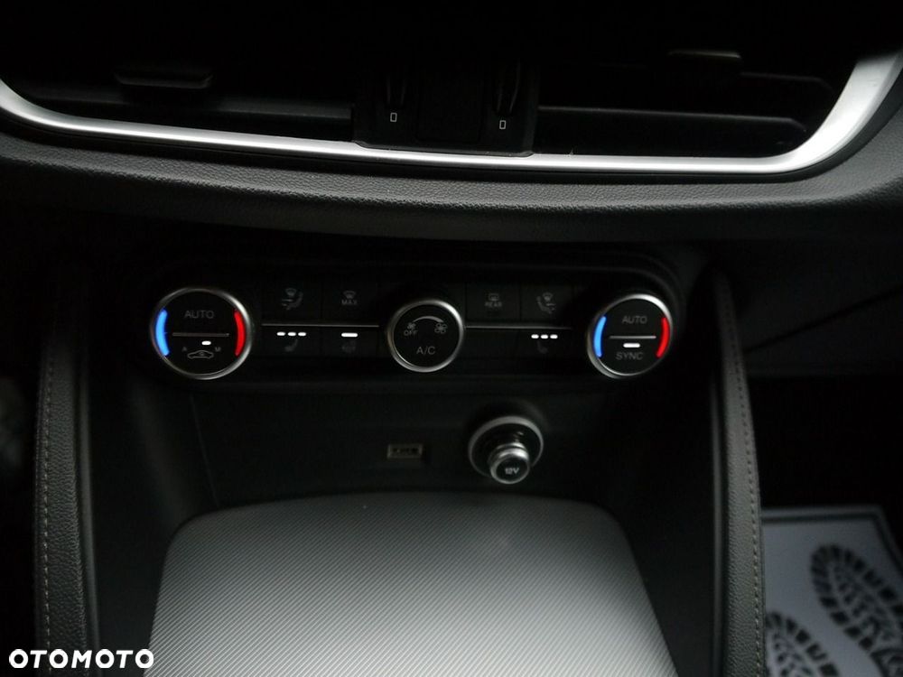 Alfa Romeo Stelvio 2.2 16V AT8 Q4 Super - 27