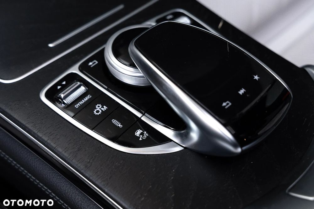 Mercedes-Benz GLC - 17