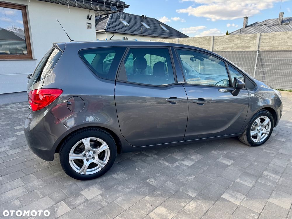 Opel Meriva - 12