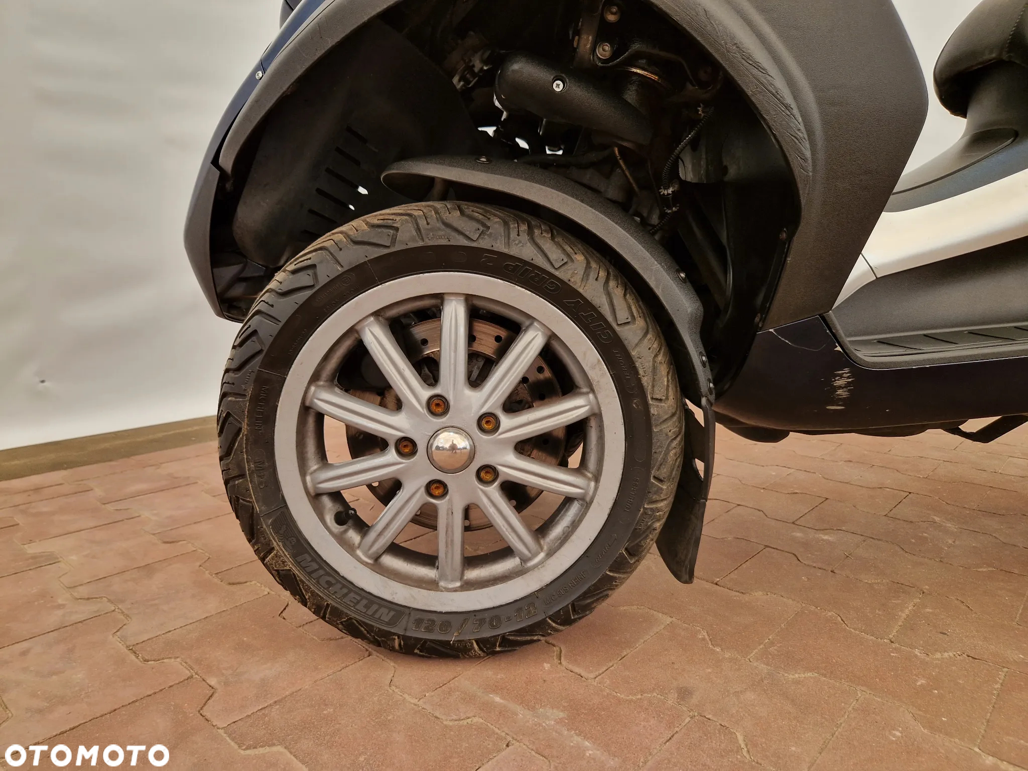 Piaggio MP-3 - 34
