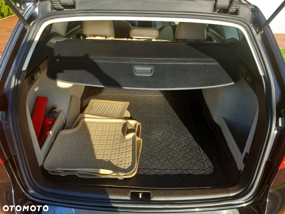 Volkswagen Passat - 18