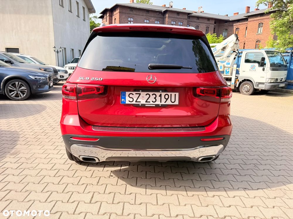 Mercedes-Benz GLB 250 8G-DCT Progressive - 9