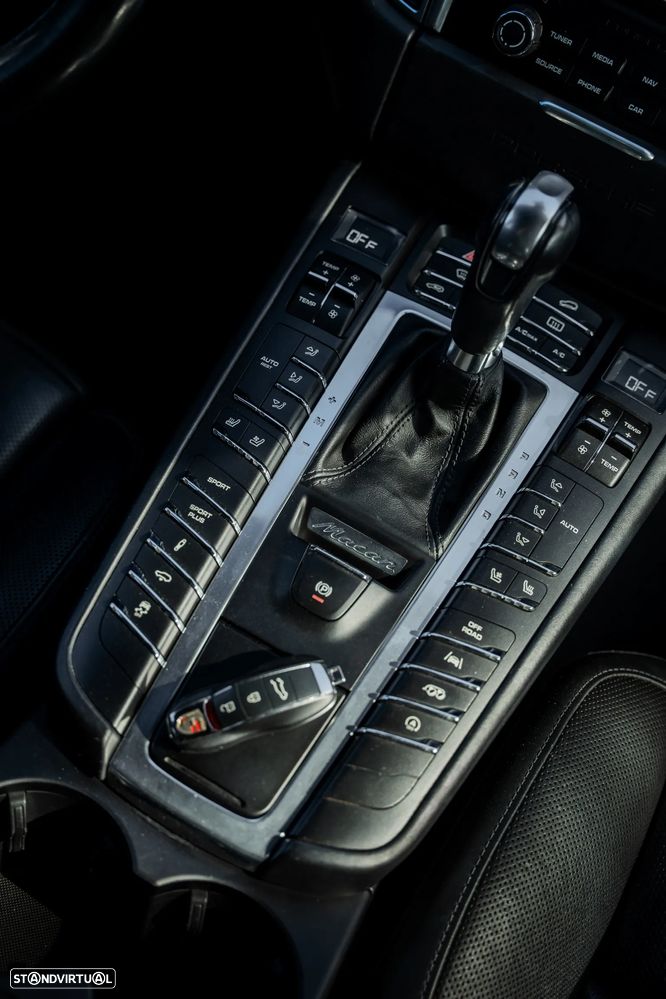 Porsche Macan S - 24