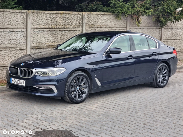 BMW Seria 5 530e iPerformance Luxury Line