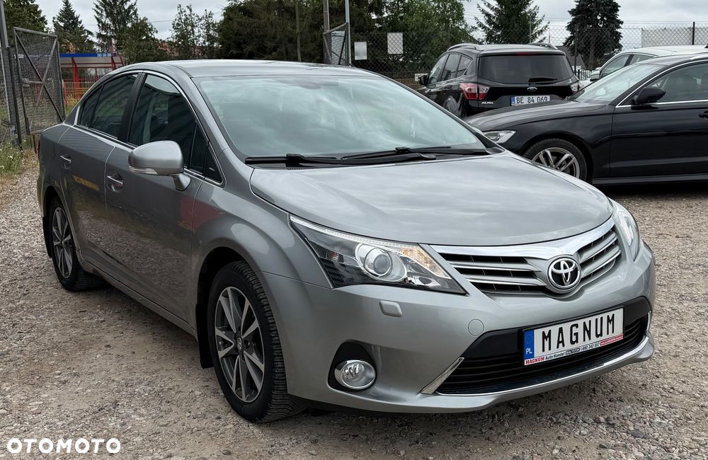 Toyota Avensis 2.0 D-4D Executive - 28