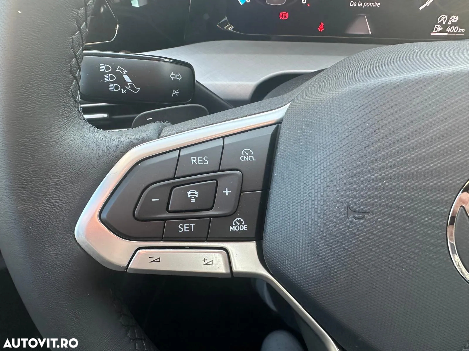 Volkswagen Golf 2.0 TDI DSG Life - 16